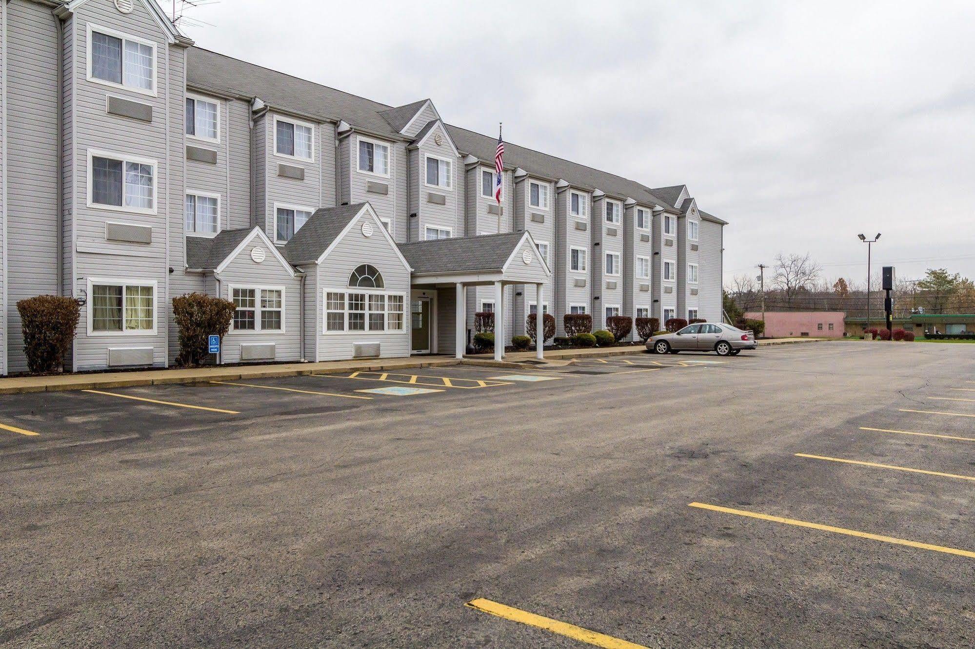 Quality Inn & Suites North Lima - Boardman Exterior photo